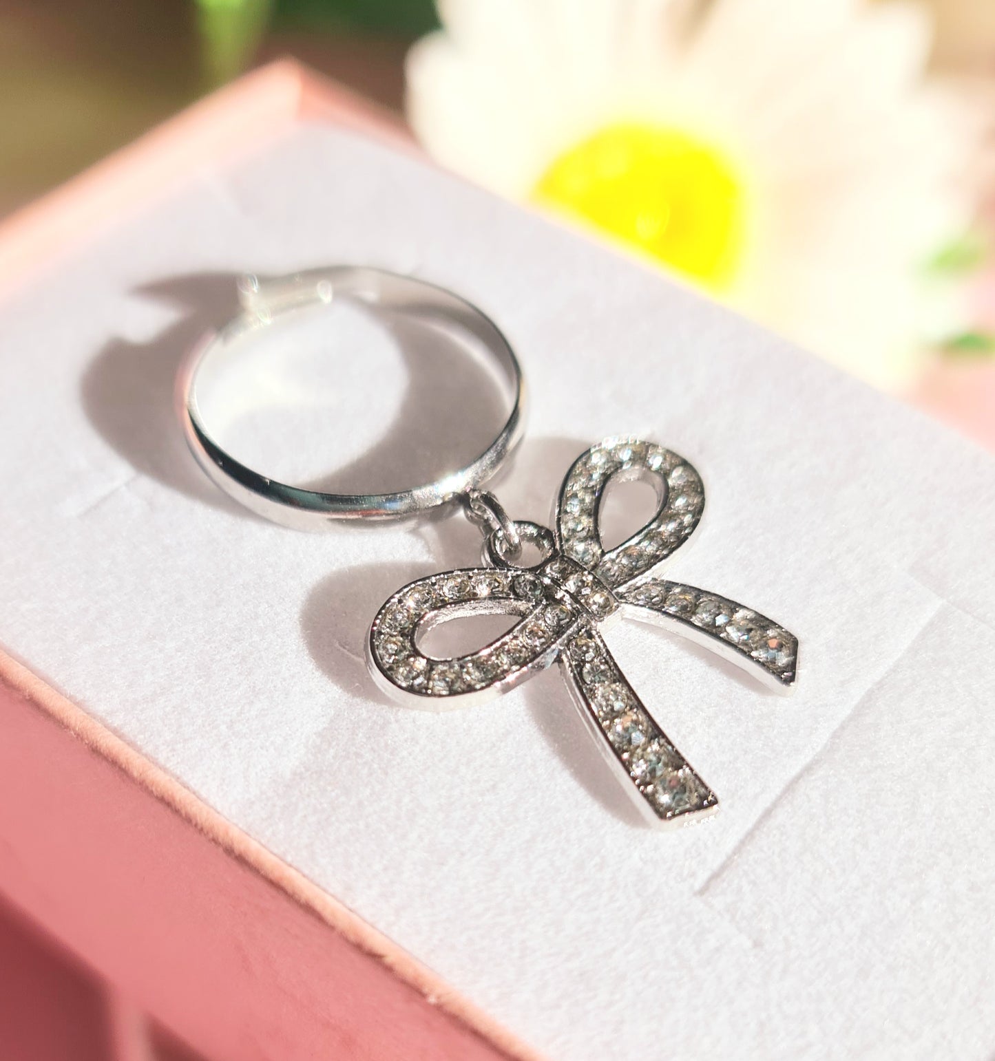 Anello fiocco con strass