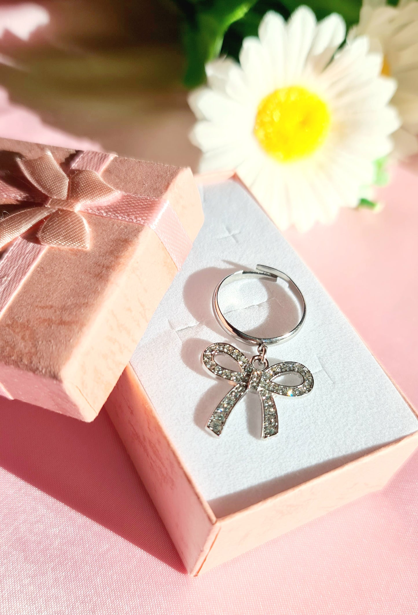 Anello fiocco con strass