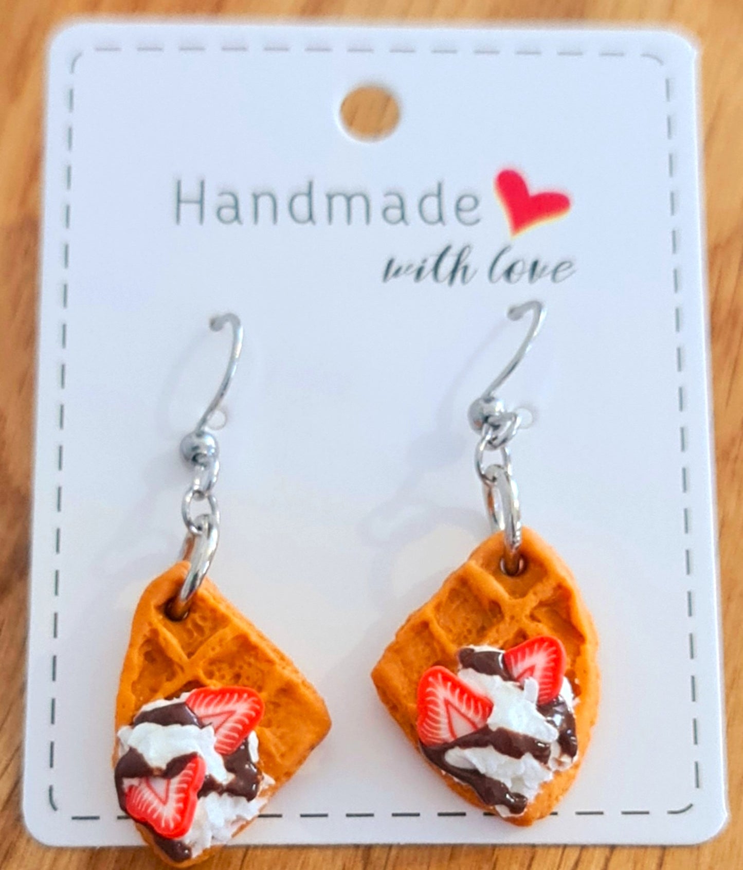 Orecchini waffles con fragole