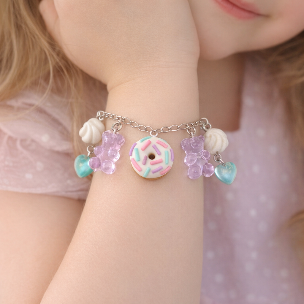 Bracciali con finti dolcetti dai colori pastello