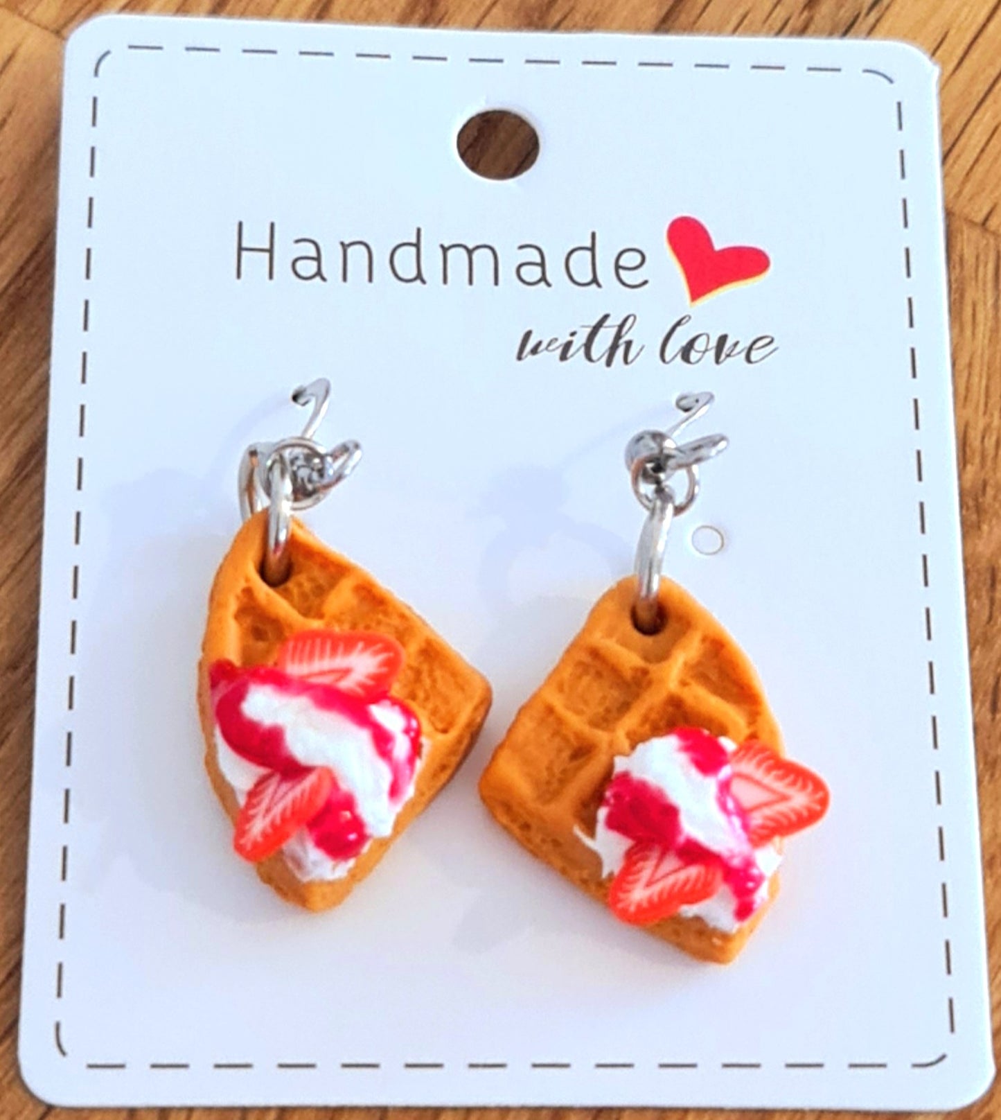 Orecchini waffles con fragole