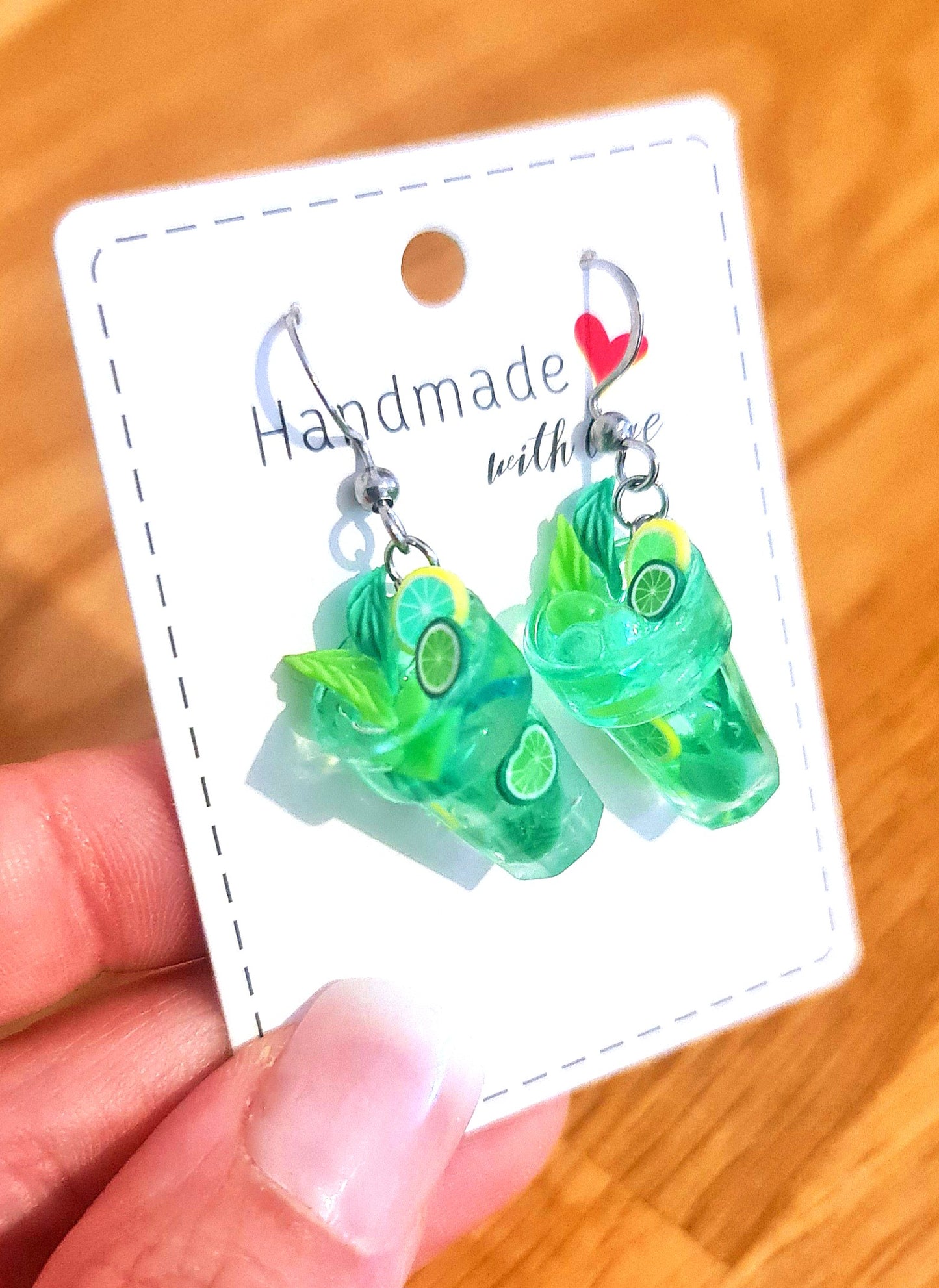 Orecchini Mojito Miniatura Fatti a Mano – Lime e Menta – Gioielli Originali Artigianali