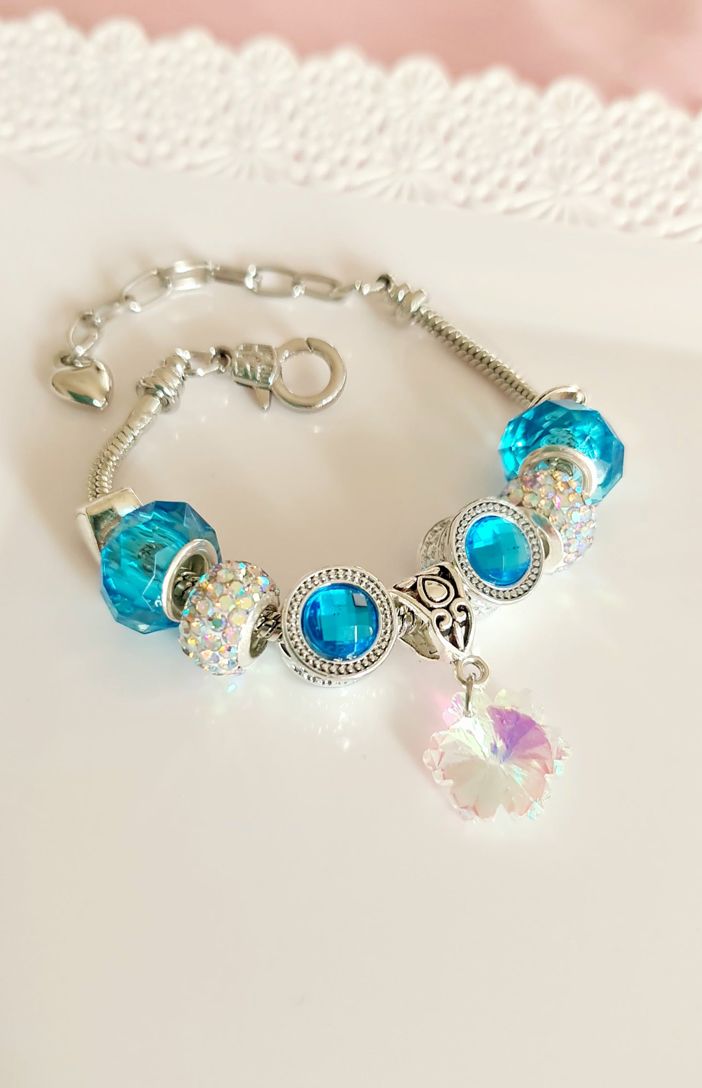 Bracciale con catena a serpente con charm fiocco di neve