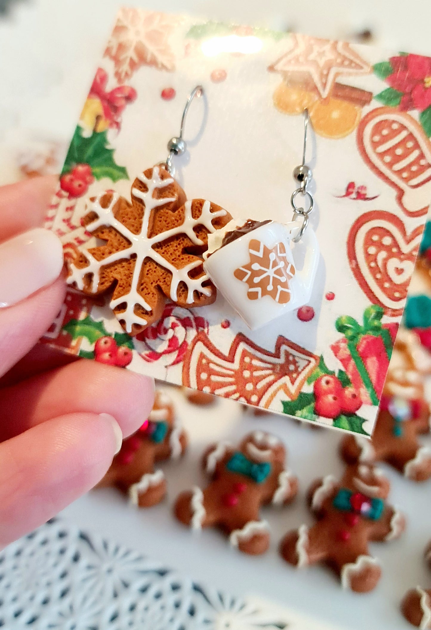 Orecchini natalizi biscotto glassato e cioccolata calda