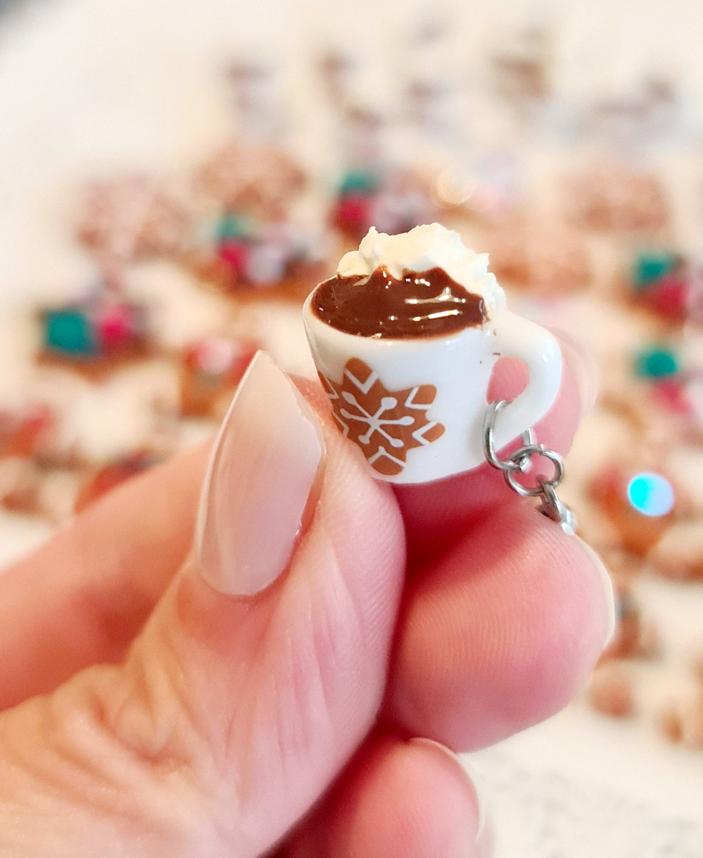 Orecchini natalizi biscotto glassato e cioccolata calda