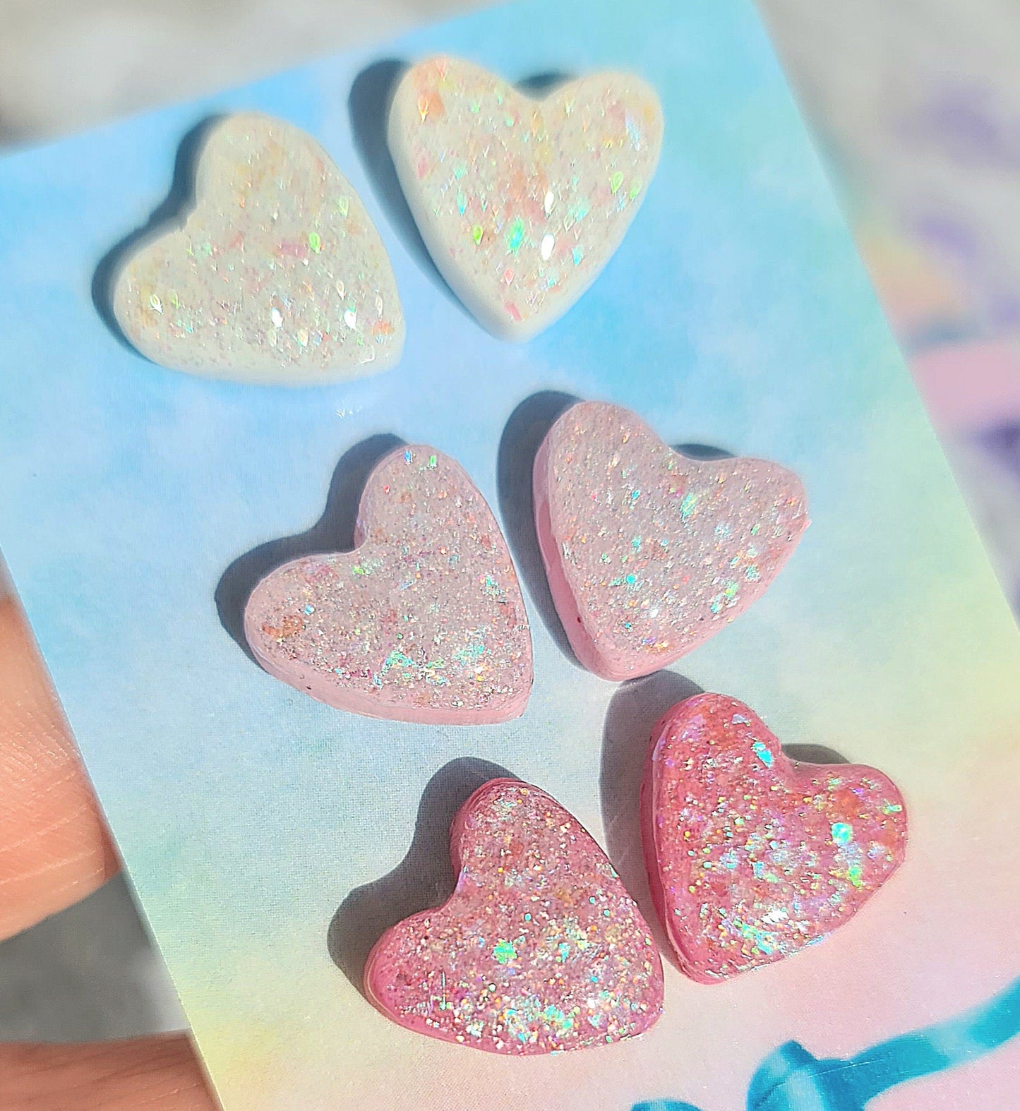 Set Orecchini Cuore Glitterati Brillanti al Sole – Orecchini Artigianali in Argilla Polimerica e Resina, Set da 3 Paia in varie sfumature di rosa