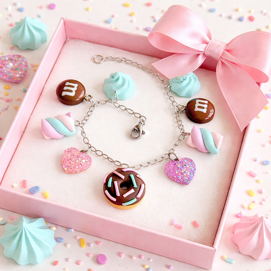 Bracciali con finti dolcetti color cioccolato