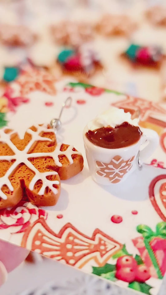 Orecchini natalizi biscotto glassato e cioccolata calda